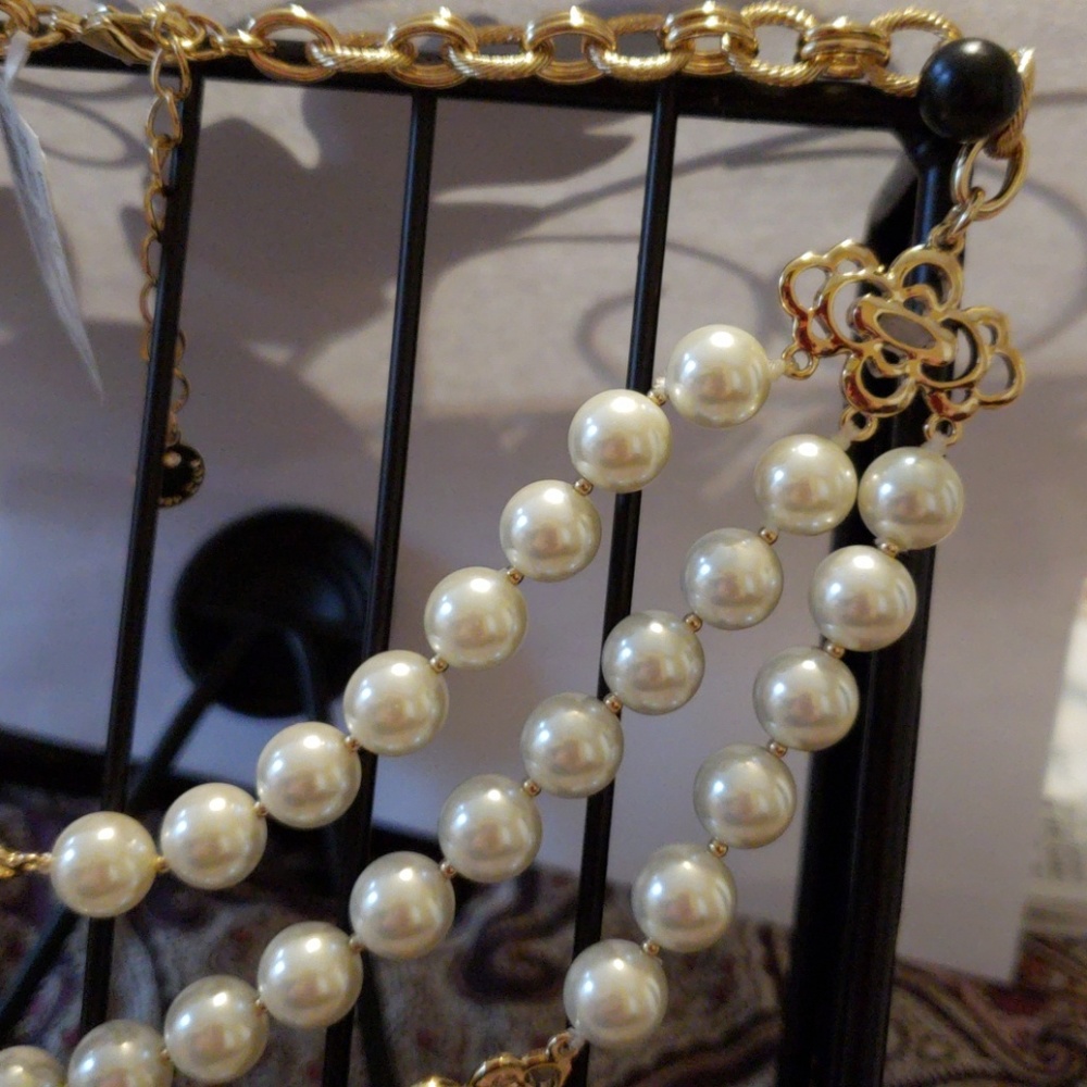 🎁SOLD OUT🎁NWT 3 ROUND W BEADED NECKLACES - Picture 2 of 8